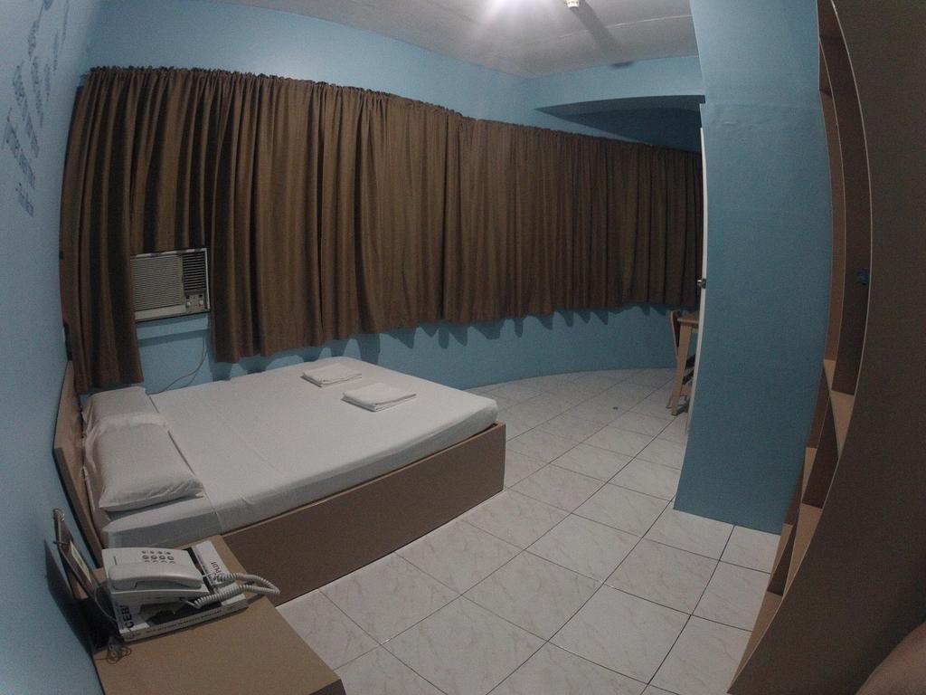 Cebu Elicon House Hotell Exteriör bild